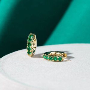 Emerald Green Hoop Earrings / NWOT